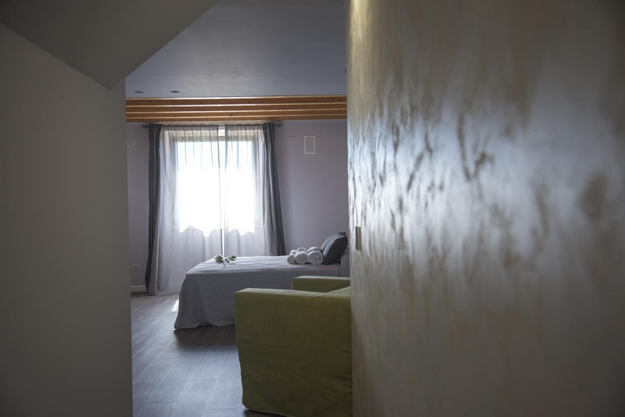 Bed and Breakfast Michela Bb & Relais Лонато Экстерьер фото